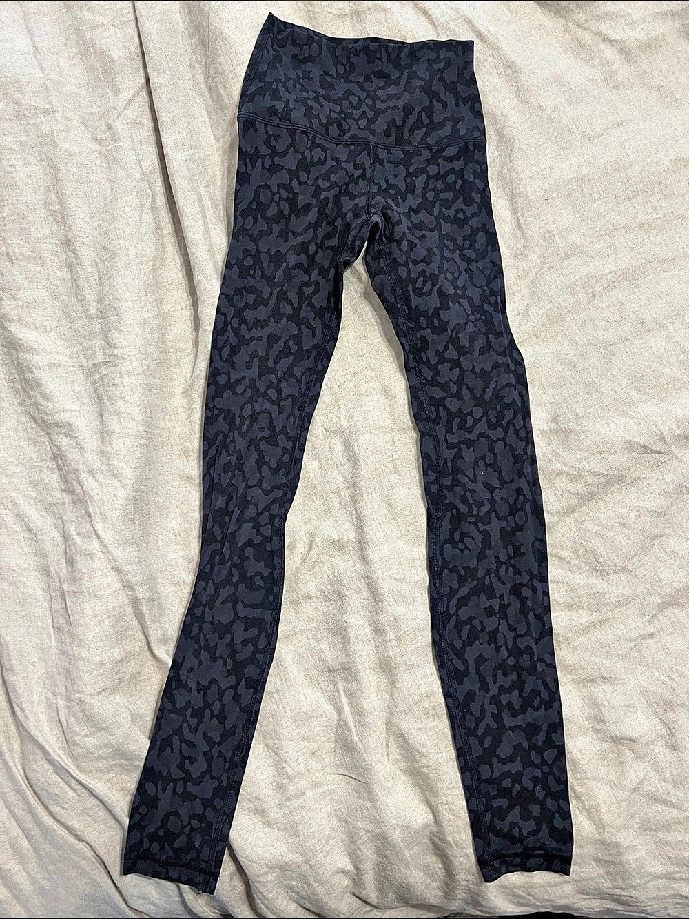 lululemon Align Pant 28" Camo Leggings Size 2